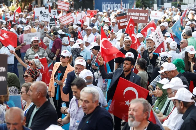 İYİ Parti Lideri Müsavat Dervişoğlu'ndan Mersin Mitinginde Çarpıcı Açıklamalar