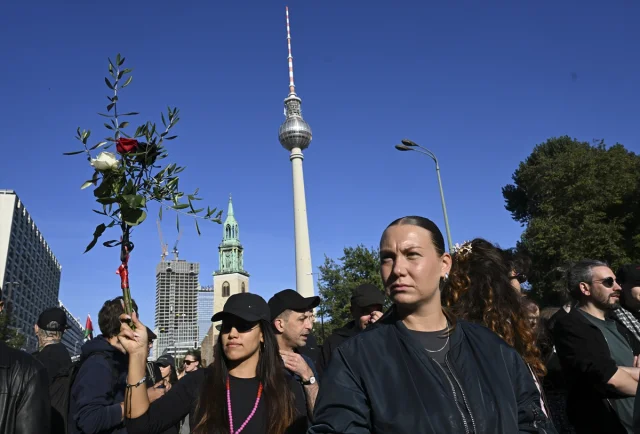 Berlin Sokaklarında Filistin İçin Büyüyen Destek