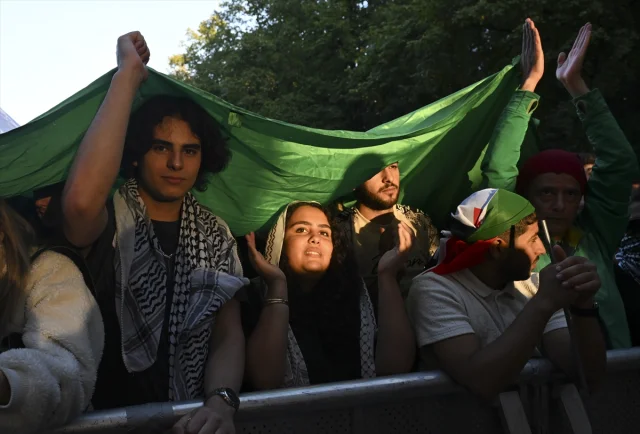 Berlin Sokaklarında Filistin İçin Büyüyen Destek
