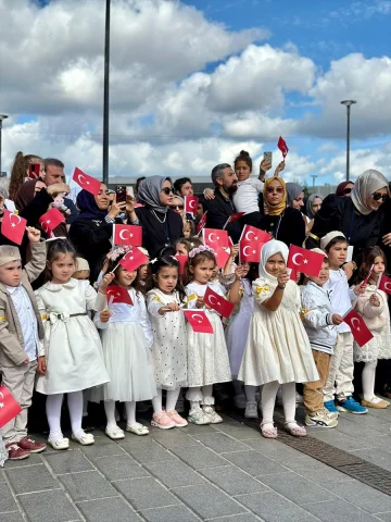 Üsküdar'da Geleneksel "Amin Alayı" Coşkusu