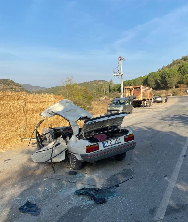 Balıkesir'de Korkunç Trafik Kazası: Sürücü Hayatını Kaybetti