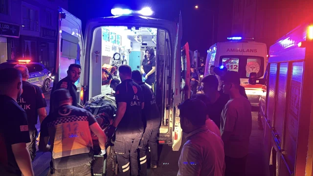 Adıyaman'da İnşaat Temeline Devrilen Araç Şok Yarattı