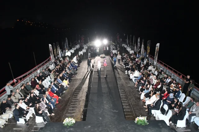 Tunceli'nin Kalbinin Attığı Gün: Pertek'te Unutulmaz Defile