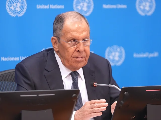 Lavrov'dan Batıya Şok Uyarı Hava Sahamızdan Uzak Durun