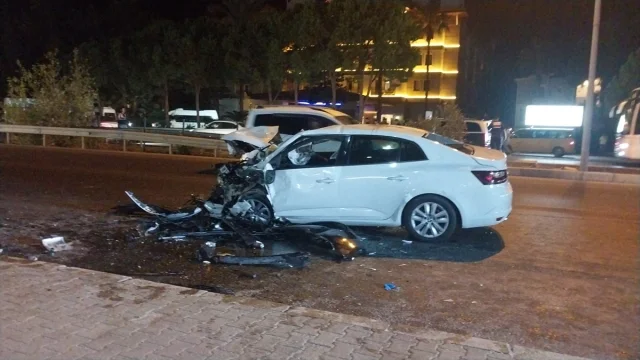 Antalya'da Trafik Kazası: İki Can Kaybı, Güvenlik Tartışmaları Ateşlendi