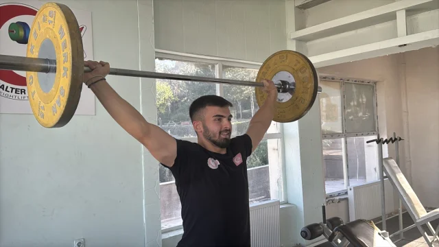 Toptan Gıda Deposundan Olimpiyat Arenasına Uzanış: Hasan Sait Emrem'in İlham Veren Hikayesi