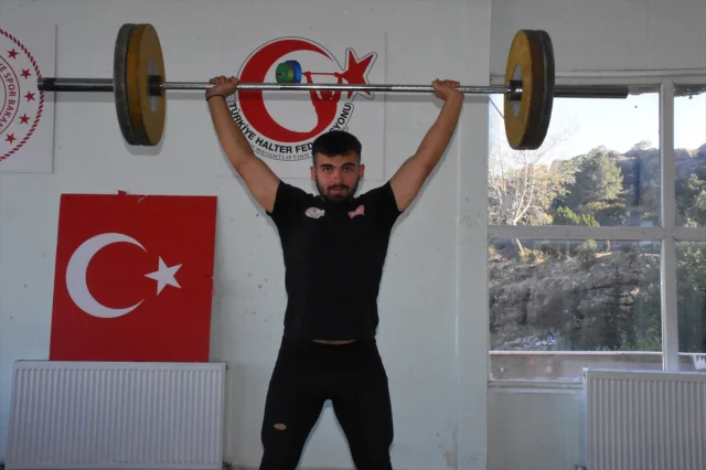 Toptan Gıda Deposundan Olimpiyat Arenasına Uzanış: Hasan Sait Emrem'in İlham Veren Hikayesi
