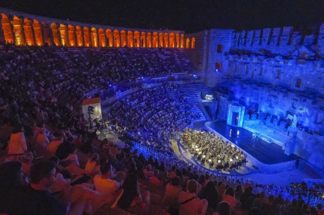Aspendos'ta Tosca: Eşsiz Tarihi Atmosferde Unutulmaz Bir Gece