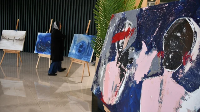 Ressam Aslıhan Öztürk'ten Gazze'ye Dokunaklı Destek