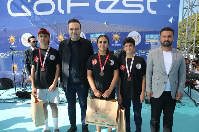Van GölFest Sonlandı Gençler Coştu