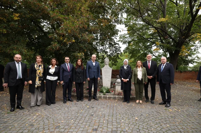 Budapeşte'de Duygu Dolu Ziyaret: Kurtulmuş Galiçya'da