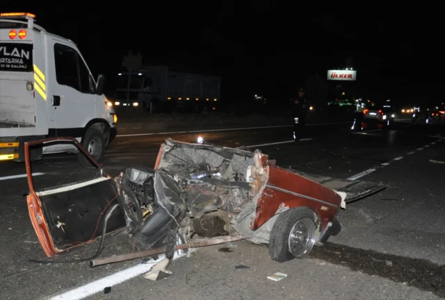Manisa'daki Feci Kaza Yürekleri Dağladı: 5 Ölü, 6 Yaralı Var