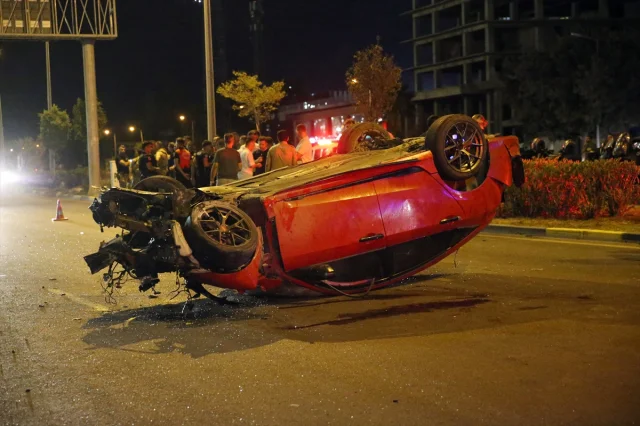 Hatay'da Korkunç Kaza: Kontrolden Çıkan Otomobil Dehşet Saçt...