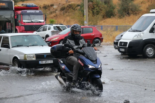 İzmir'deki Su Krizi Mahalleliyi Ayaklandırdı
