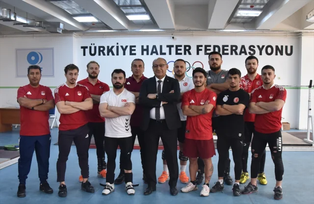 2025 Dünya Büyükler Halter Şampiyonası'nda Neler Olacak