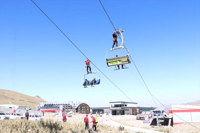 Erciyes Dağı'nda Tatbikatlar Yeni Sezon Öncesi Tamamlanıyor