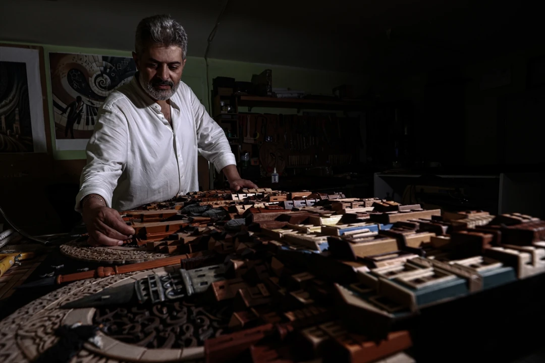 Ahşap Sanatında Devrim Yaratıyor Neva Sanatı ile Hayran Bırakıyor