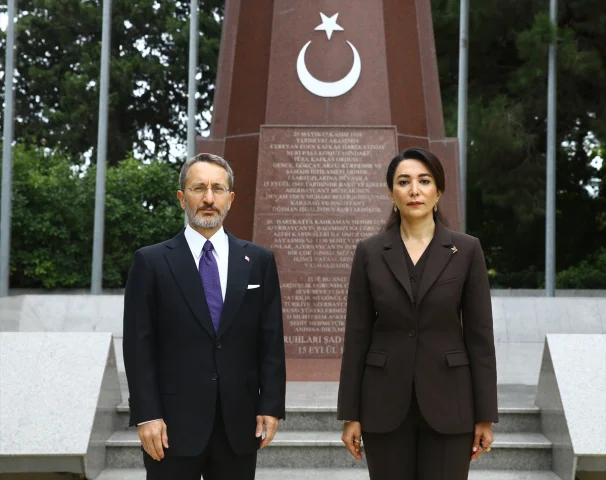 Fahrettin Altun'dan Azerbaycan'da Güçlü Mesaj: Birlikte Adalet ve Hakikat Peşindeyiz