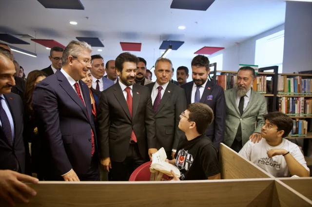 Osmaniye'de Hastane İçinde Kütüphane Açılışı Merak Uyandırıyor