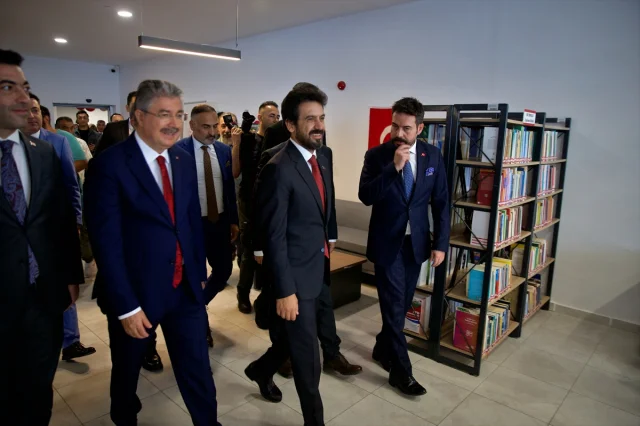 Osmaniye'de Hastane İçinde Kütüphane Açılışı Merak Uyandırıyor