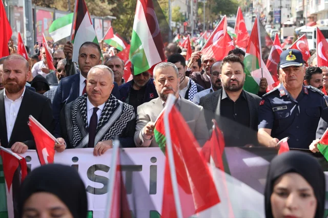 Nevşehir'de Gazze İçin Anlamlı Destek Yürüyüşü