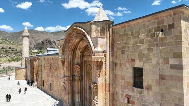 Divriği Ulu Camisi'nin Gizemli Ses Mucizesi Ekranlara Taşınıyor