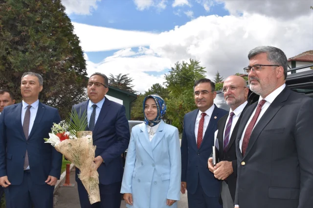 Tarım ve Orman Bakan Yardımcısı Gümen'in Afyonkarahisar Çıkarması Merak Uyandırdı