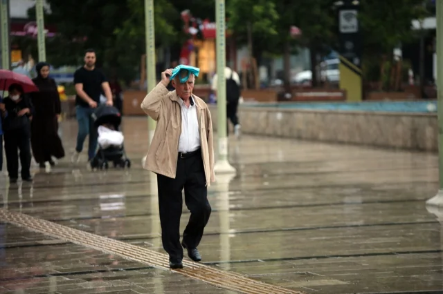 Aydın'da Beklenen Yağmur Nihayet Geldi: Halk Mutlu