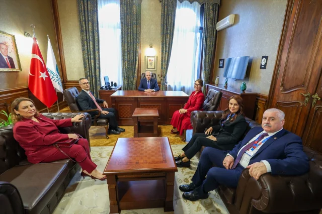 TBMM Başkanı Kurtulmuş'un Budapeşte'de Unutulmaz Ziyareti