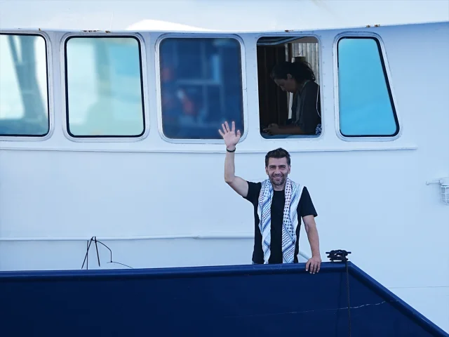 Sumud Filosu'nun İlginç Yolculuğu: Türk Kızılayı'ndan Destekle Gazze'ye Doğru