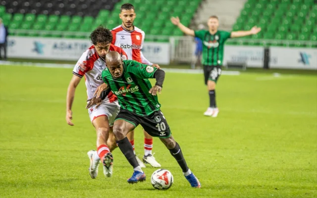 Sakaryaspor ile Sivasspor Arasında Kıran Kırana Geçen Maç