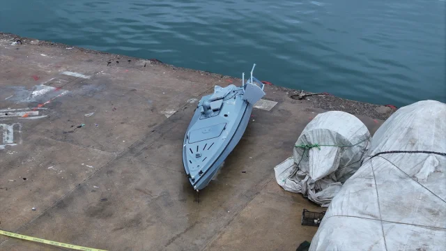 Trabzon'da Gizemli Deniz Aracı Panik Yarattı