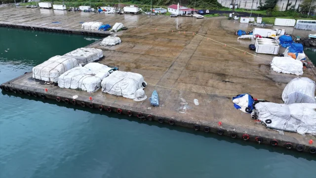 Trabzon'da Gizemli Deniz Aracı Panik Yarattı