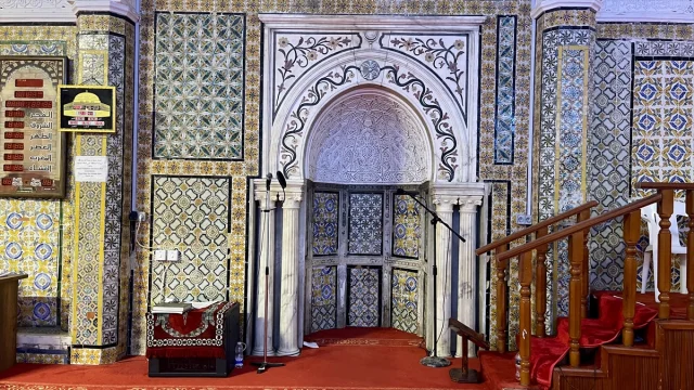 Gürcü Cami'nin Gizemli Çini Sanatı Yüzyıllar Boyunca Hayran Bırakıyor