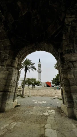 Gürcü Cami'nin Gizemli Çini Sanatı Yüzyıllar Boyunca Hayran Bırakıyor