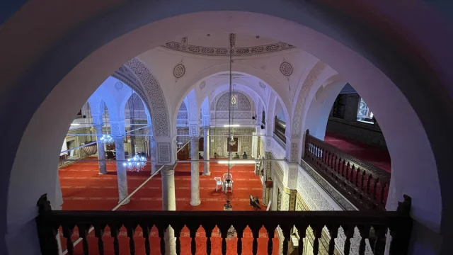Gürcü Cami'nin Gizemli Çini Sanatı Yüzyıllar Boyunca Hayran Bırakıyor