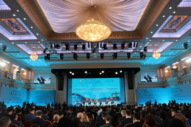 Ulaştırma Bakanı Uraloğlu İstanbul Kuzey Demiryolu Projesini Açıkladı