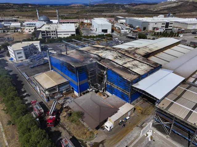 İzmir Aliağa'da Fabrika Yangını Büyük Panik Yarattı