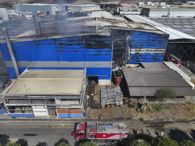 İzmir Aliağa'da Fabrika Yangını Büyük Panik Yarattı