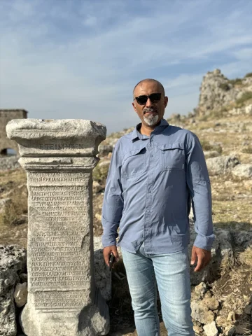 Antalya'daki Ünlü Romalı Kadının Gizemli Mezarı Ortaya Çıkıyor