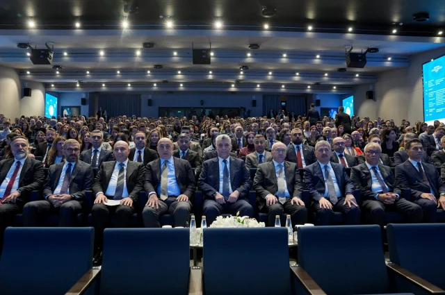 E-Ticaret Zirvesinde Geleceğin Trendleri Göz Kamaştırdı