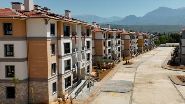 TOKİ'nin Dev Projesi Ev Sahibi Yapıyor