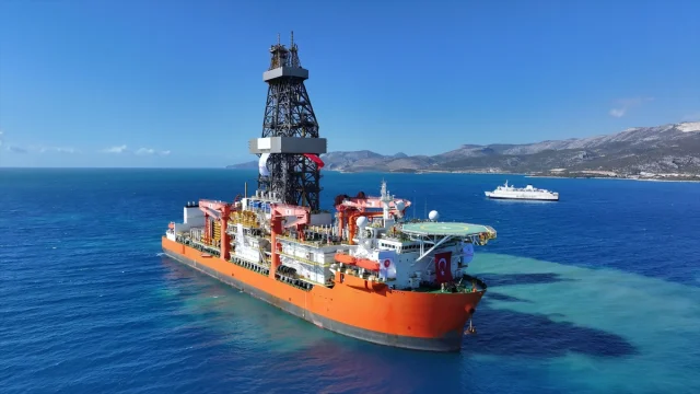 Türkiye'nin Enerji Filosu Büyüyor: Yeni Sondaj Gemisi Mersin'e Vardı