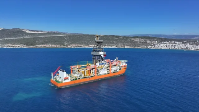 Türkiye'nin Enerji Filosu Büyüyor: Yeni Sondaj Gemisi Mersin'e Vardı