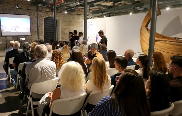 Çal Dede Belgeseli İzmir'de Büyük İlgi Topladı