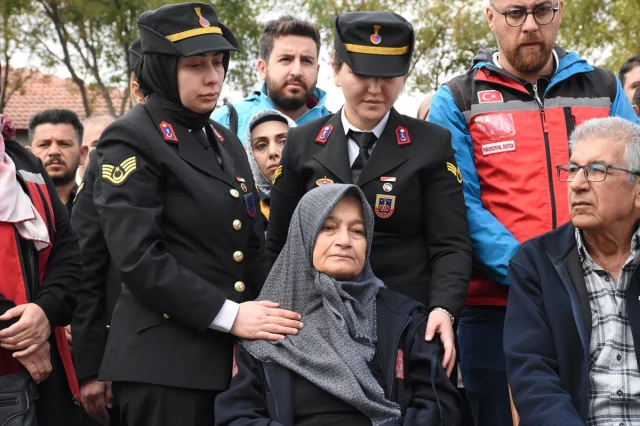 Aksaray'da Feci Kaza Askerleri Hedef Aldı: Şehit ve Kayıplar Var
