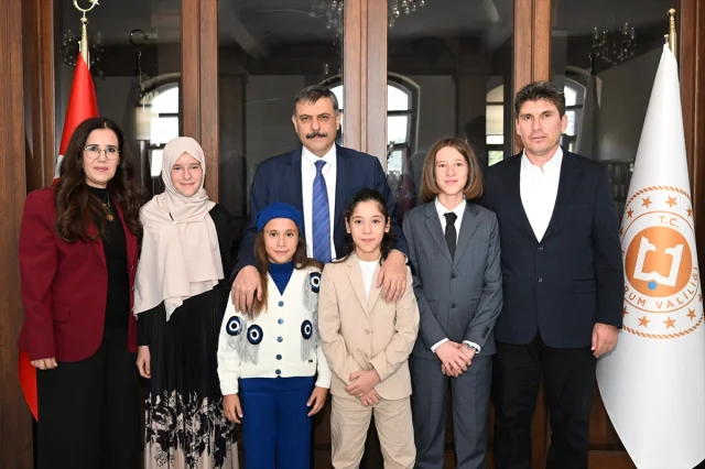Genç Hafız Alperen'in Yolu Erzurum Valiliği