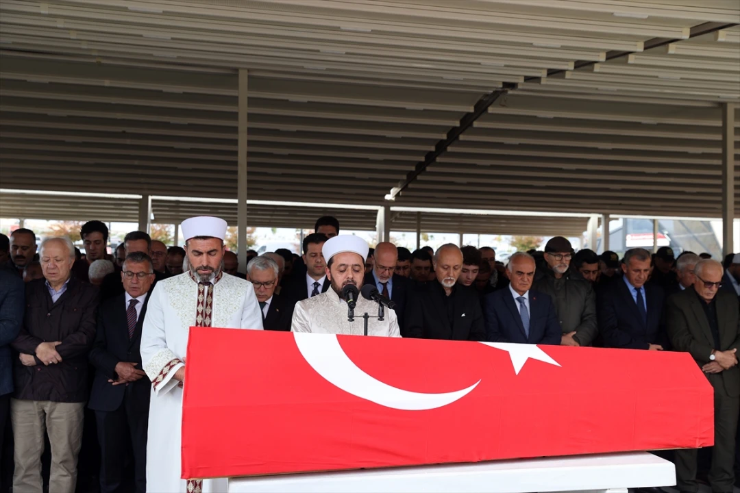 Yavuz Bülent Bakiler'e Sivas'ta Duygusal Veda