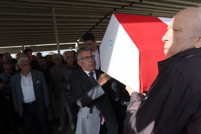 Yavuz Bülent Bakiler'e Sivas'ta Duygusal Veda