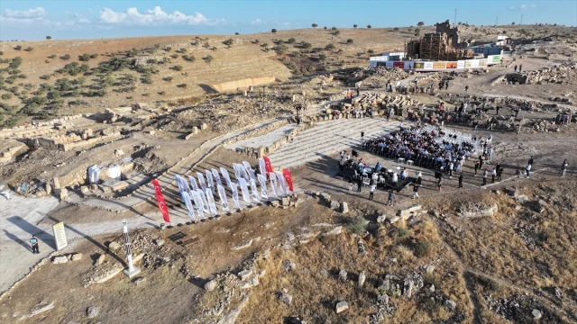 Zerzevan Kalesi'nde Antik Atmosferde Büyüleyici Konser Deneyimi
